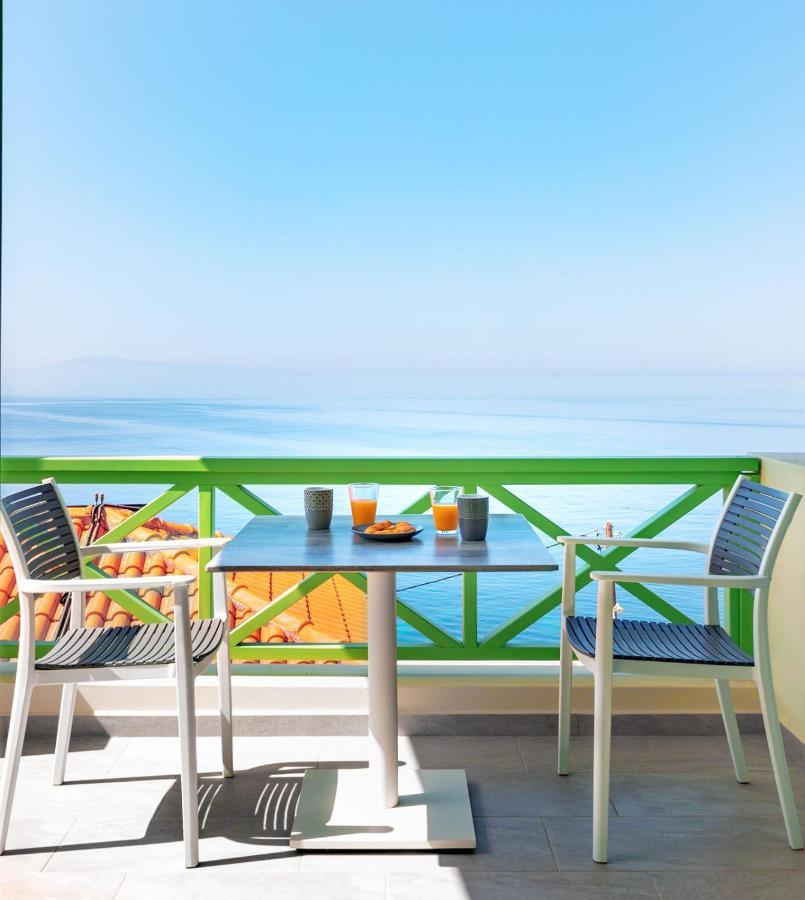 Corali Suites Andros Batsíon Exterior foto