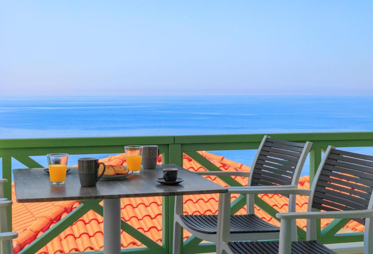 Corali Suites Andros Batsíon Exterior foto