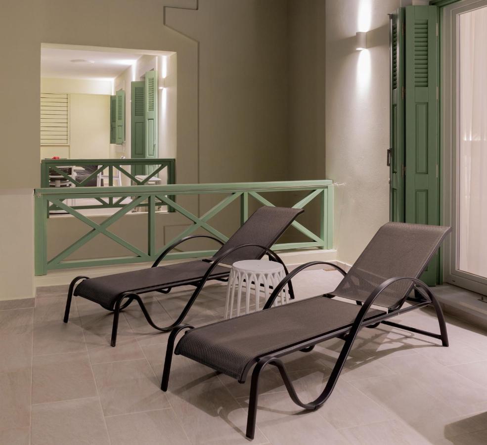 Corali Suites Andros Batsíon Exterior foto